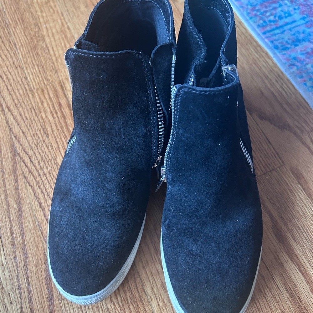 Steve Madden Wedge Sneakers - Size 9